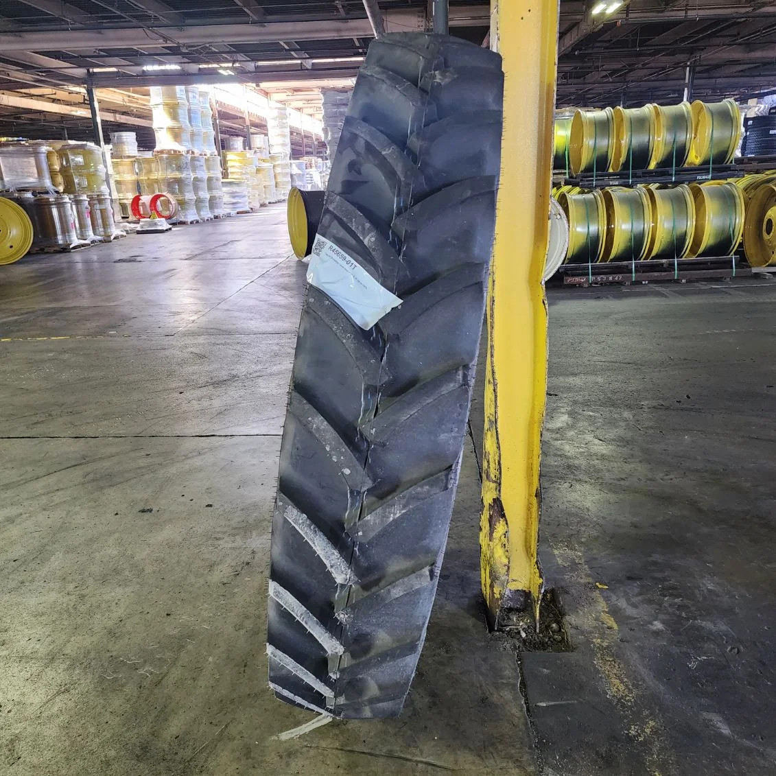 Take-Off 320/90R50 150A8 Mitas AC85 TL R-1W 95-100% image 2