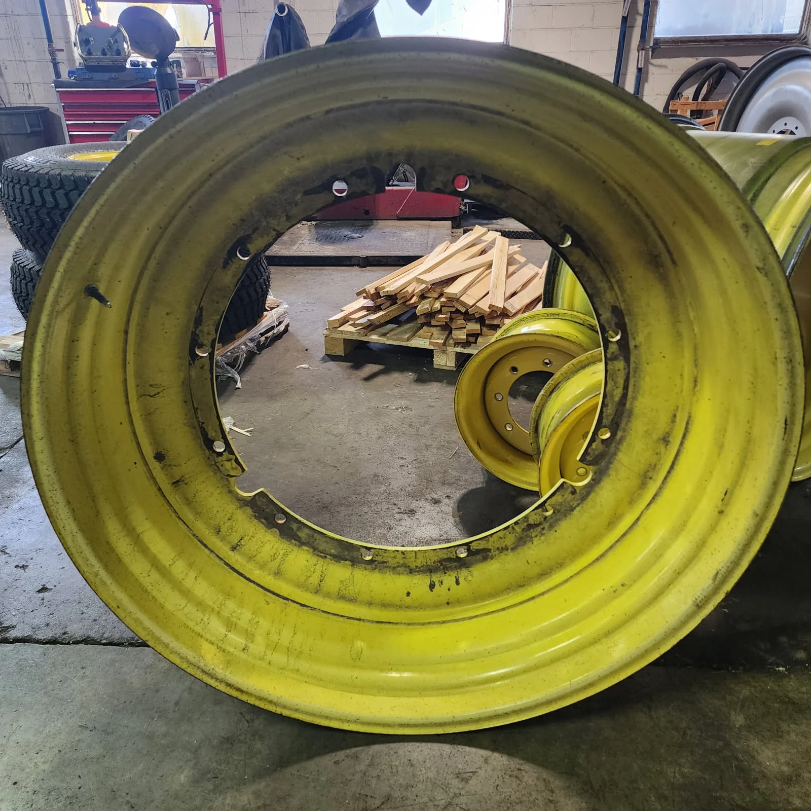 Used 16 X 46 12-32.047-30.078 Rim & Rail Yellow Wheel