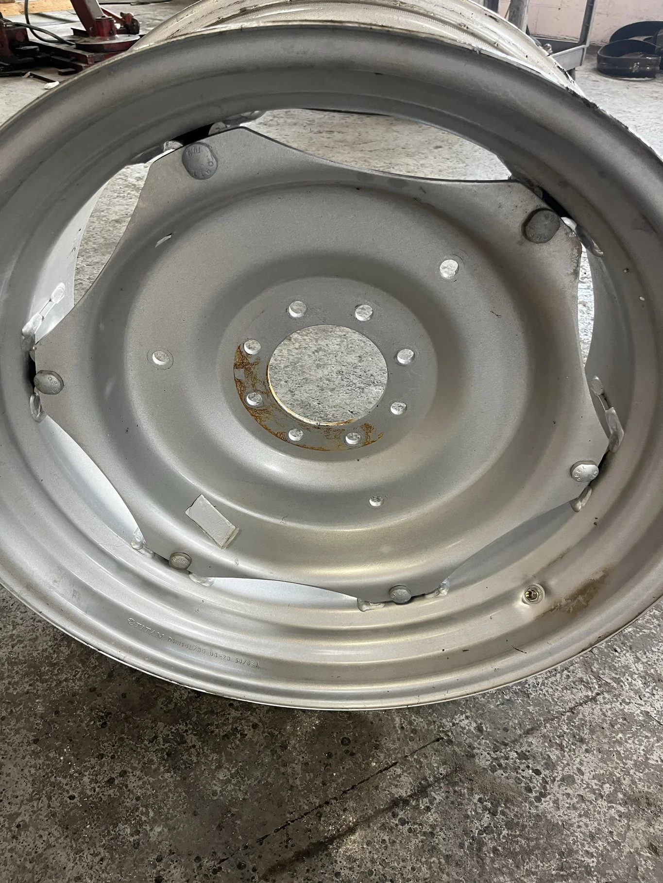 Take-Off 14 X 30 8-8-6 6 Clamp Case Silver Wheel w/ Disc image 2