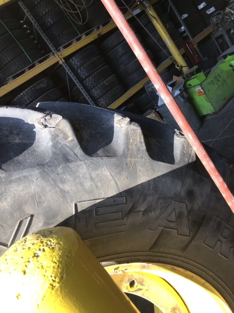 Used 480/80R38 149A8 Goodyear Dyna Torque Radial TL R-1 75-80% On 16 x 38 (12-31.625-29) Rim & Rail image 4