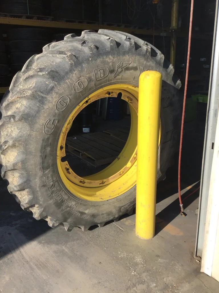 Used 480/80R38 149A8 Goodyear Dyna Torque Radial TL R-1 75-80% On 16 x 38 (12-31.625-29) Rim & Rail image 5