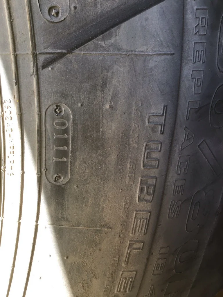 Used 480/80R38 149A8 Goodyear Dyna Torque Radial TL R-1 75-80% On 16 x 38 (12-31.625-29) Rim & Rail image 6