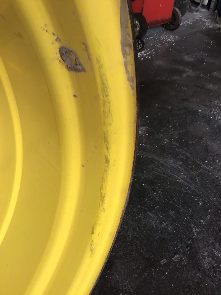 Used 16 x 38 (12-31.625-29) Titan John Deere Rim & Rail Wheel image 4