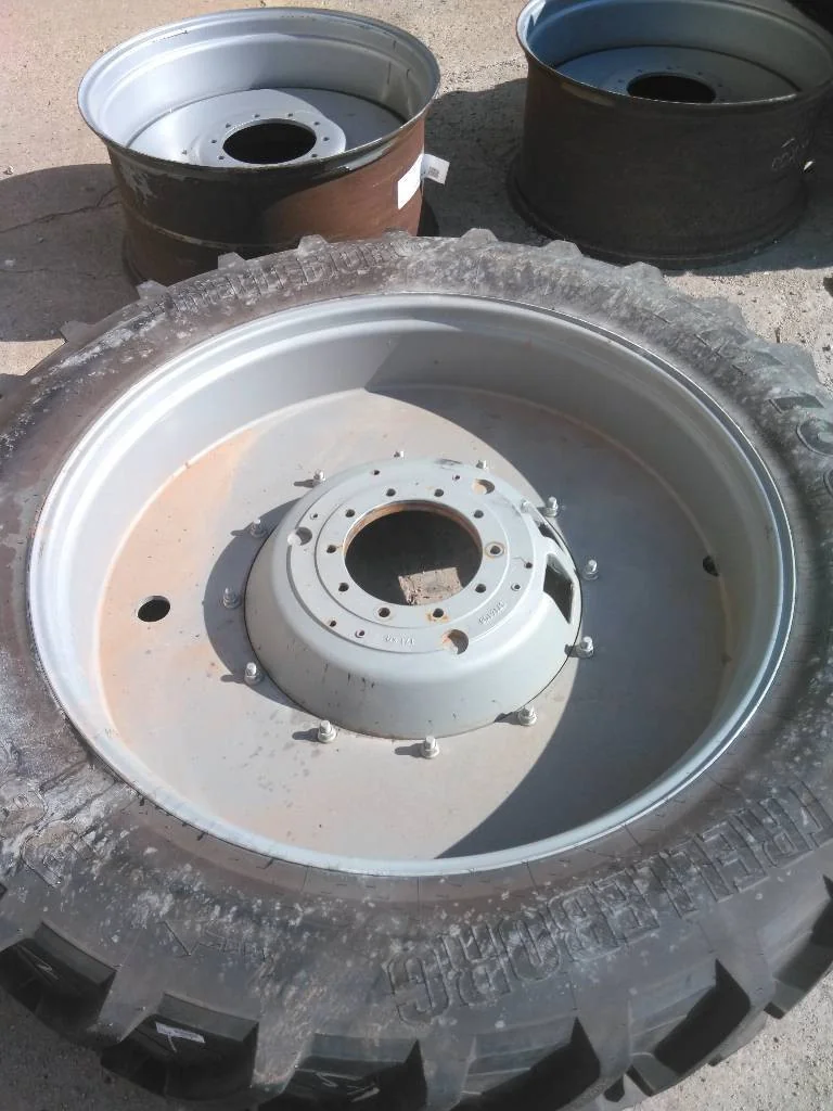 Used 380/90R54 152A8 Trelleborg TM100 TL R1-W 90-95% On 12 X 54 10-13.19-11.07 R&R Silver Wheel w/D image 4