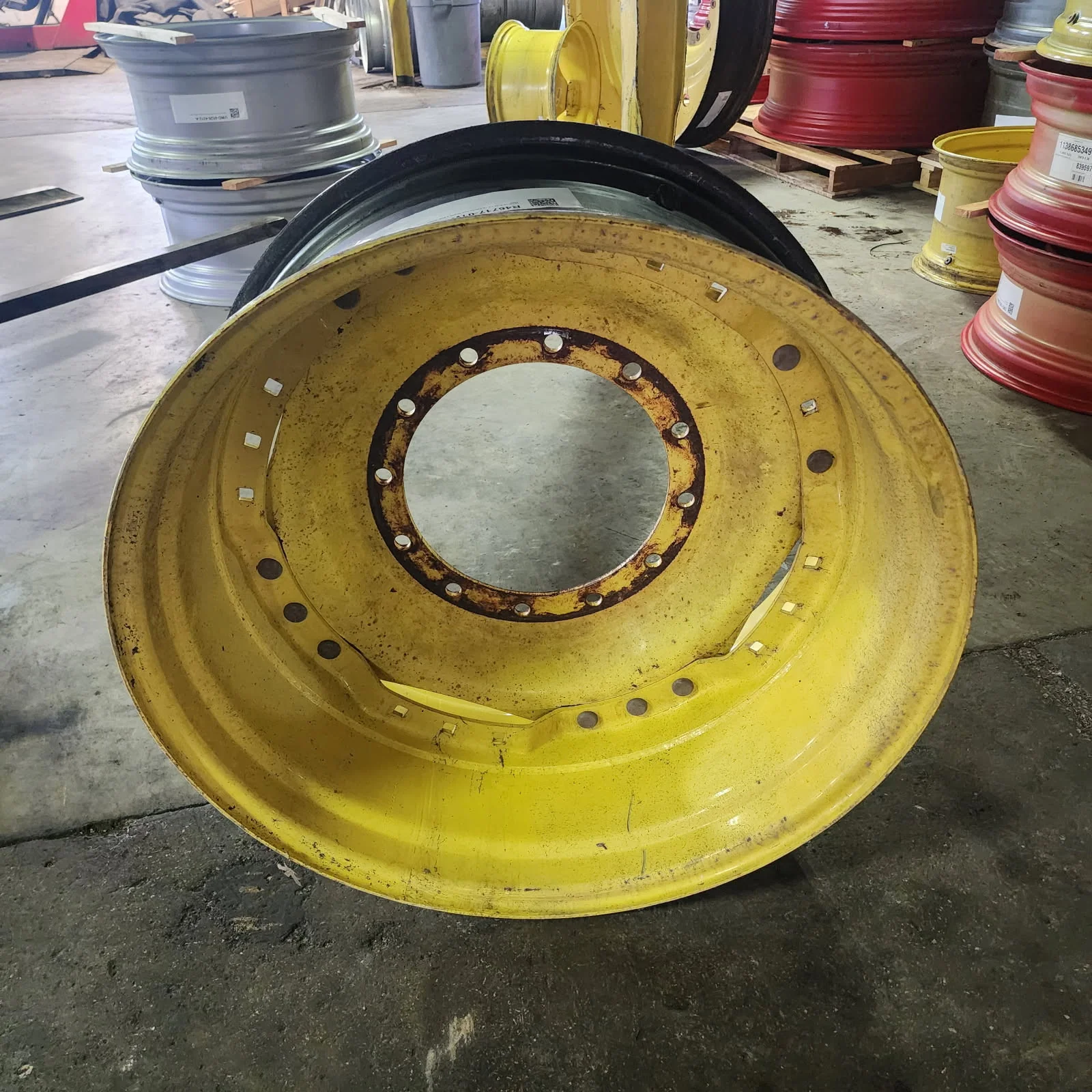 Used 15 X 34 12-16.732-14.640 Waffle 3 Bolt Yellow Wheel w/ Disc