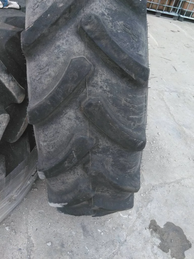 Used 420/90R30 147A8 Alliance Farmpro ll TL R-1W 85-90% On 15 x 30 (12-16.732-14.640) Waffle 3 Bolt image 3