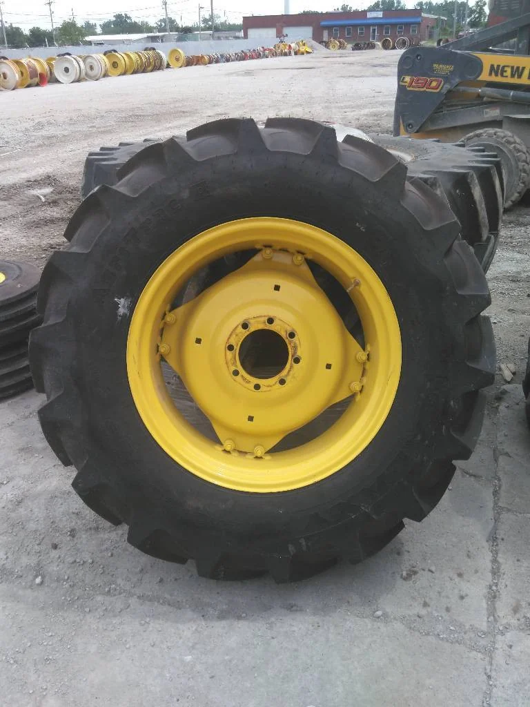 Take-Off 14.9-28 125A6 Galaxy Agritrac 2 TL R-1 95-100% On 12 x 28 8-8-6 4/2 Clamp/Disc