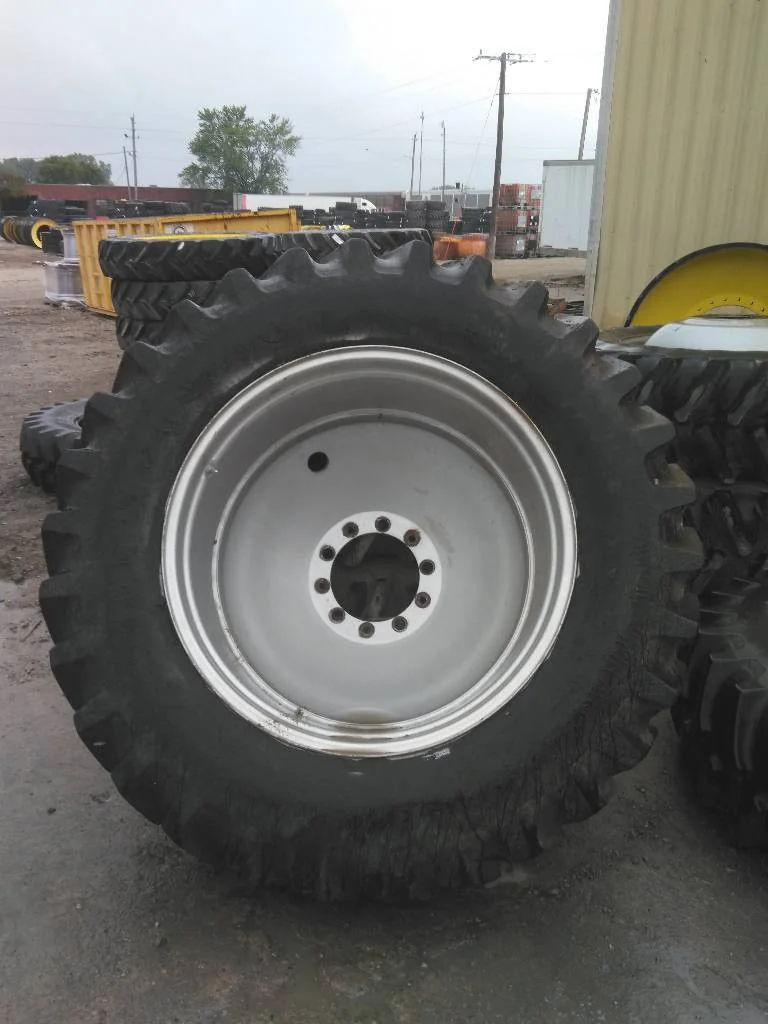 Used 18.4-38 10 PLY Firestone Super All Traction 23 TL R-1 60-65% On 16 x 38 10-13.19-11.07 Case image 3