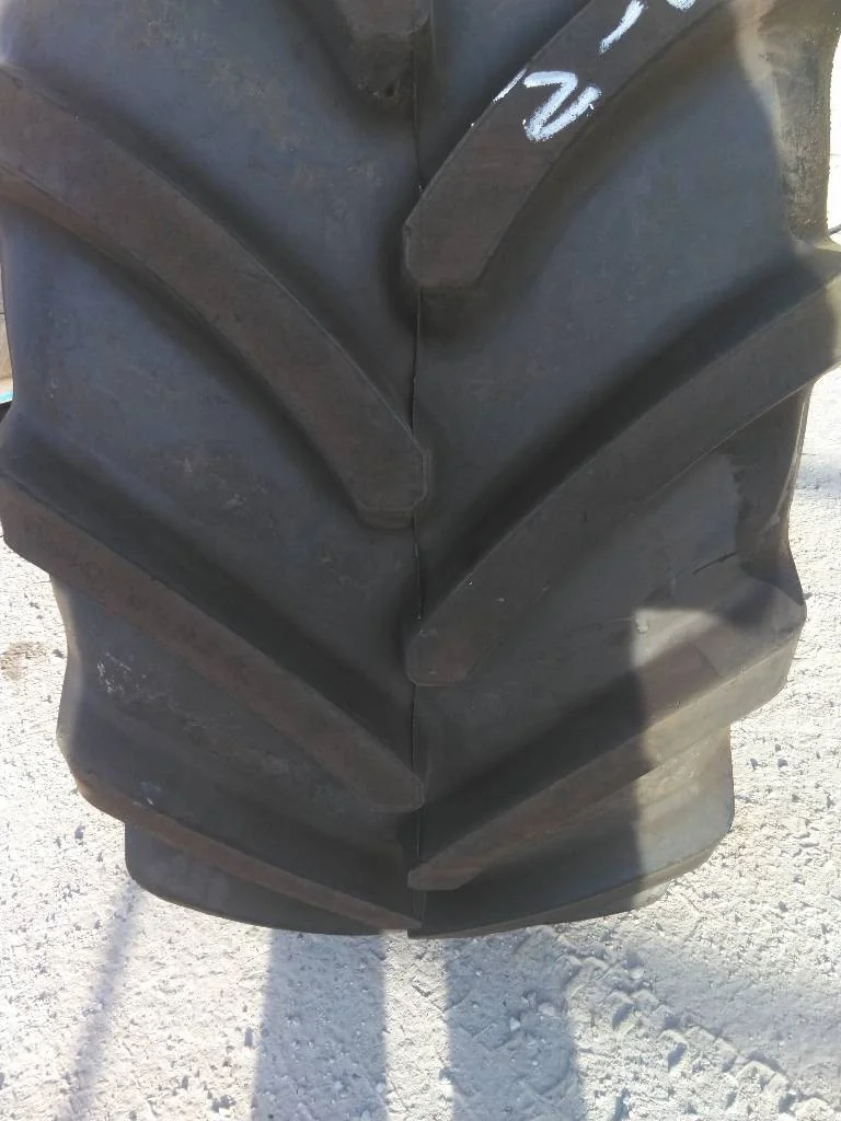 540/65R28 142D FS MaxiTraction 65 95-100% 18X28 10-13.19-11.07 Solid Yellow Wheel Reconditioned image 2