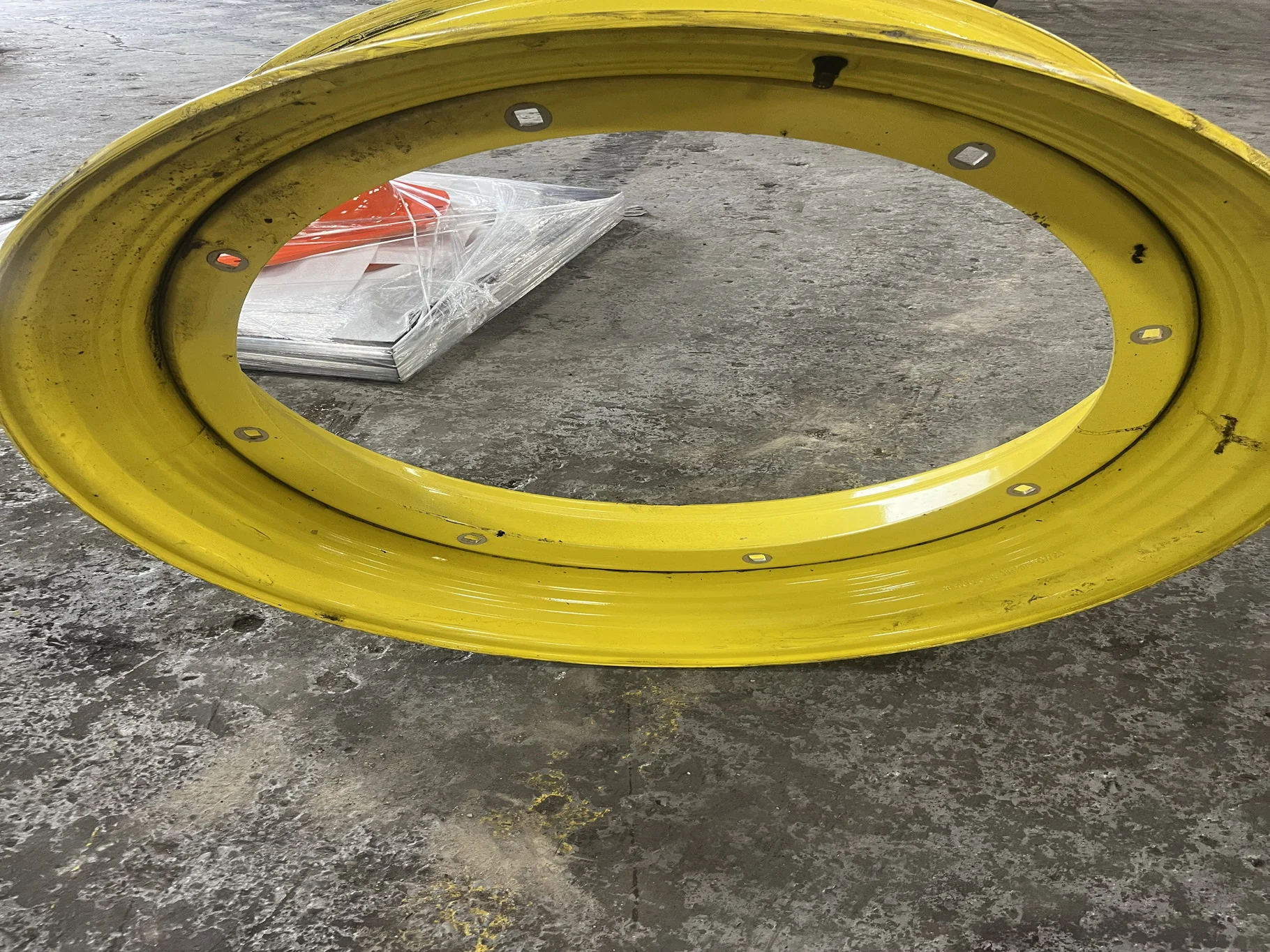 Take-Off 15 x 38 8-31-29.0 Rim & Rail Yellow Wheel