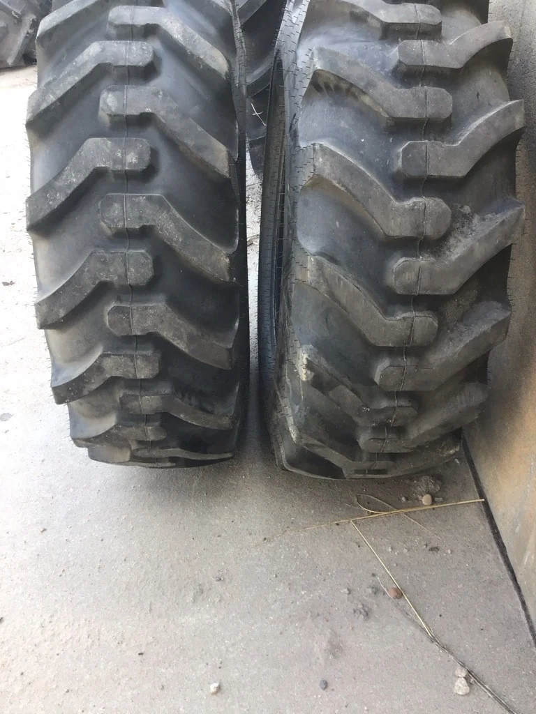 Take-Off 440/80R24 133A8 Galaxy Industrial Lug TL R-4 95-100%  (Light Road Wear) image 2