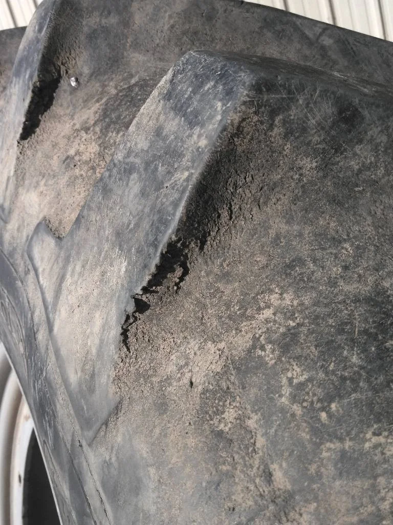 Used 20.8R38 153A8 Michelin Agribib Radial X TL R-1W 70-75% On 18 x 38 12-30.375-28.440 R&R Wheel image 5