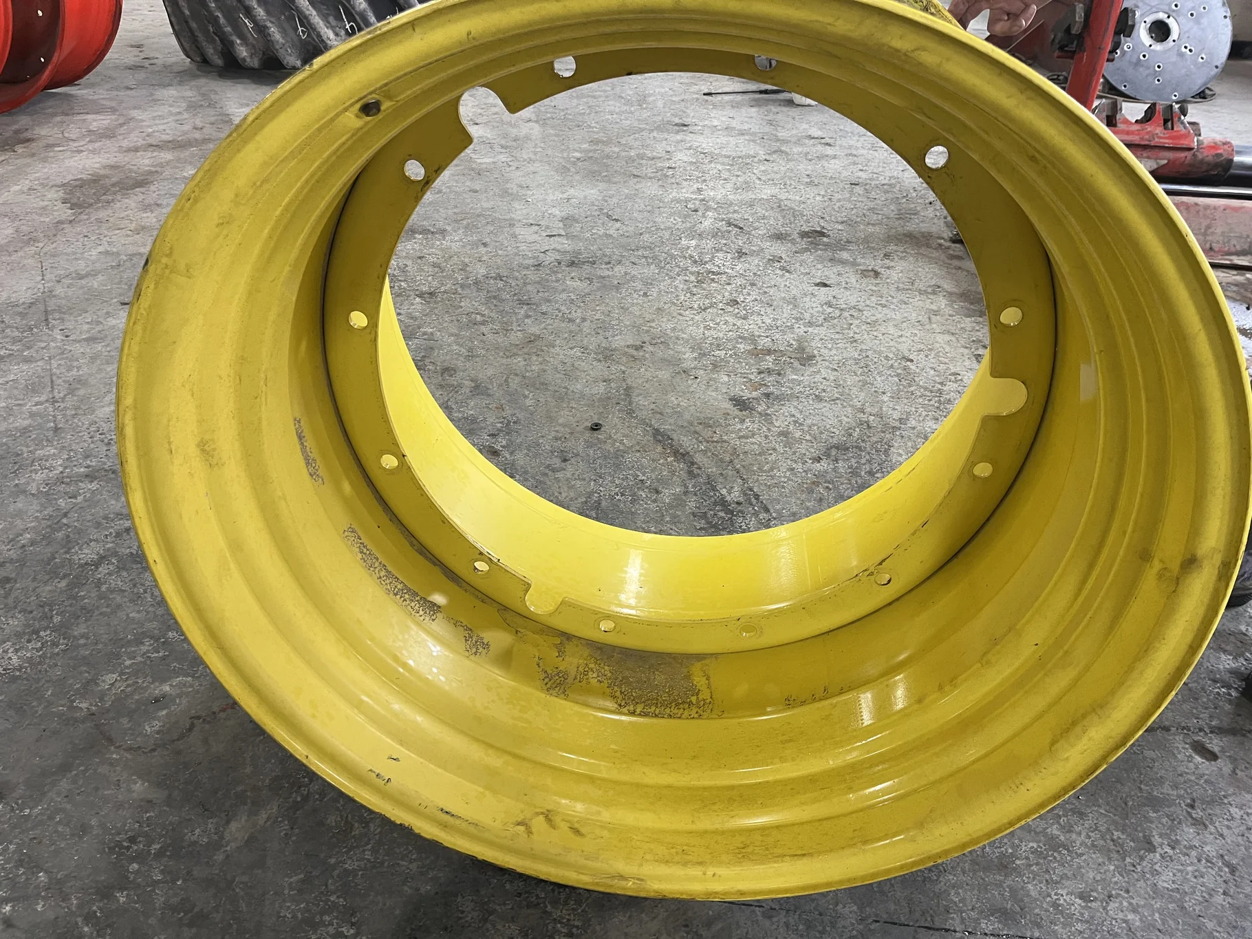 Used 27 X 38 12-32.047-30.078 Rim & Rail Yellow Wheel image 2