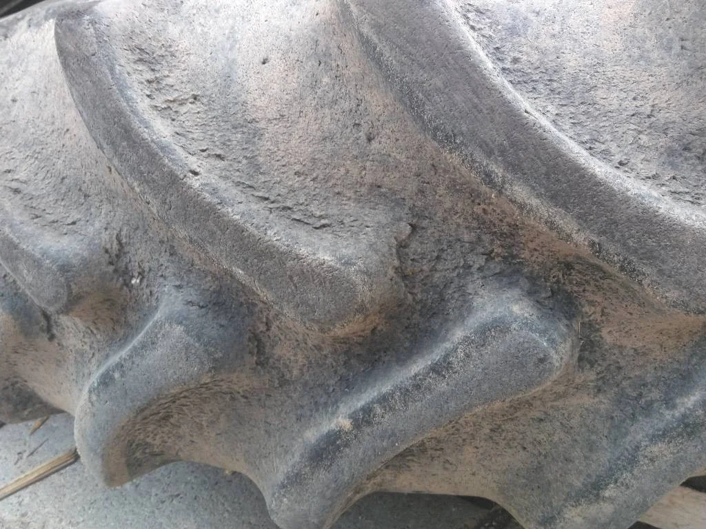 Used VF420/85R38 175A8 Firestone RAT DT TL R-1W 90-95% On 15 x 38 12-16.732-14.620 Waffle 3 Bolt image 7