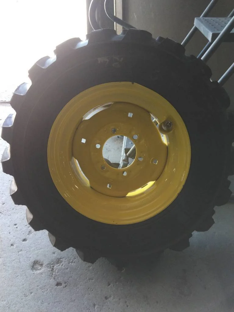 Take-Off 260/70-16.5 124A2 Galaxy XD2010 TL R-4 95-100% On 8.25 x 16.5 6-6-4.62 Implement Wheel