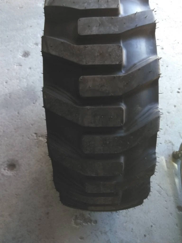 Take-Off 260/70-16.5 124A2 Galaxy XD2010 TL R-4 95-100% On 8.25 x 16.5 6-6-4.62 Implement Wheel image 2