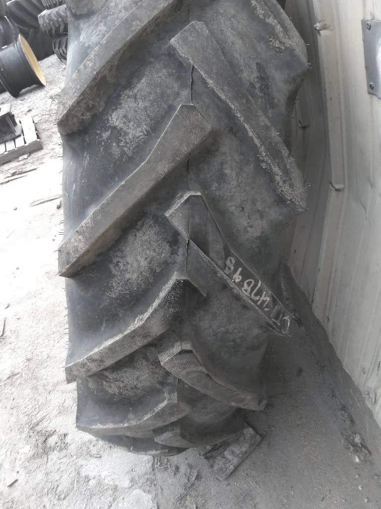 Take-Off 18.4-30 139A8 Alliance FarmPro 324 TT R-1 95-100% On 15 x 30 8-8-6 4/2 Clamp/Disc image 3