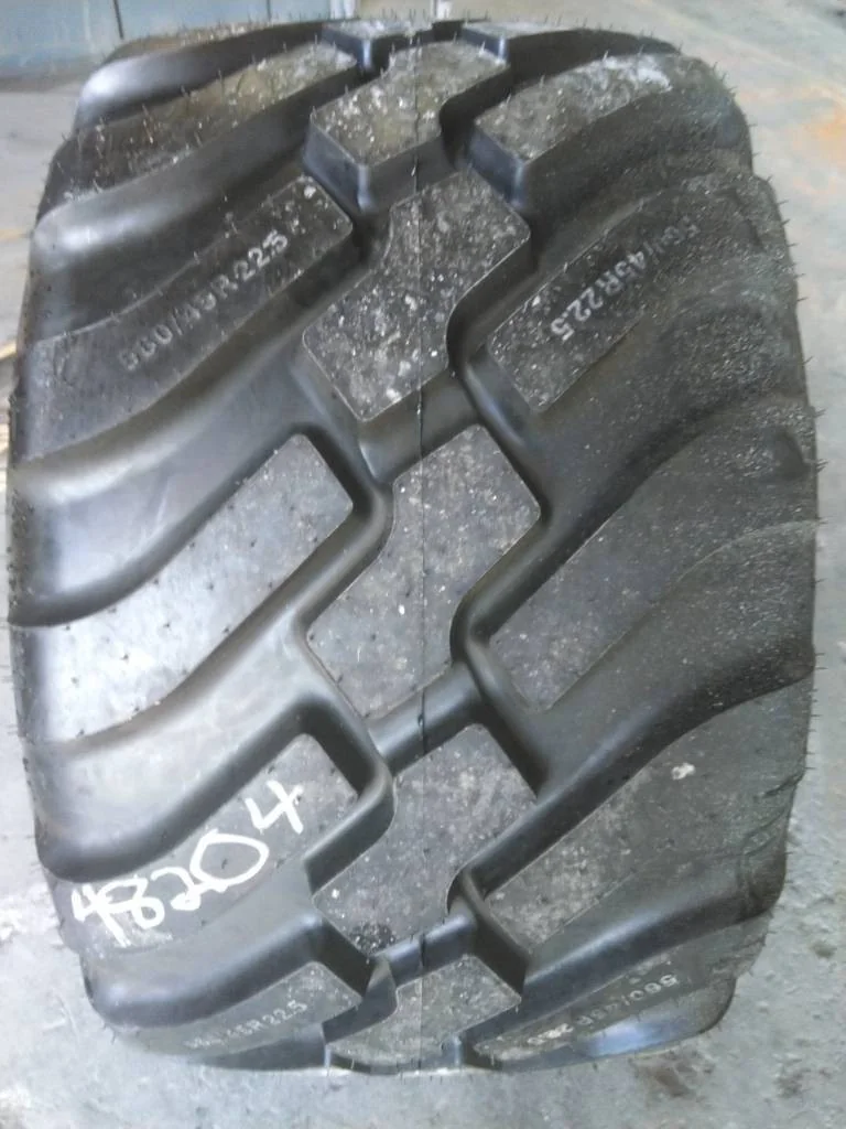 Take-Off 560/45R22.5 152D BKT FL630 Ultra Flotation Radial TL HF-2 95-100% image 2