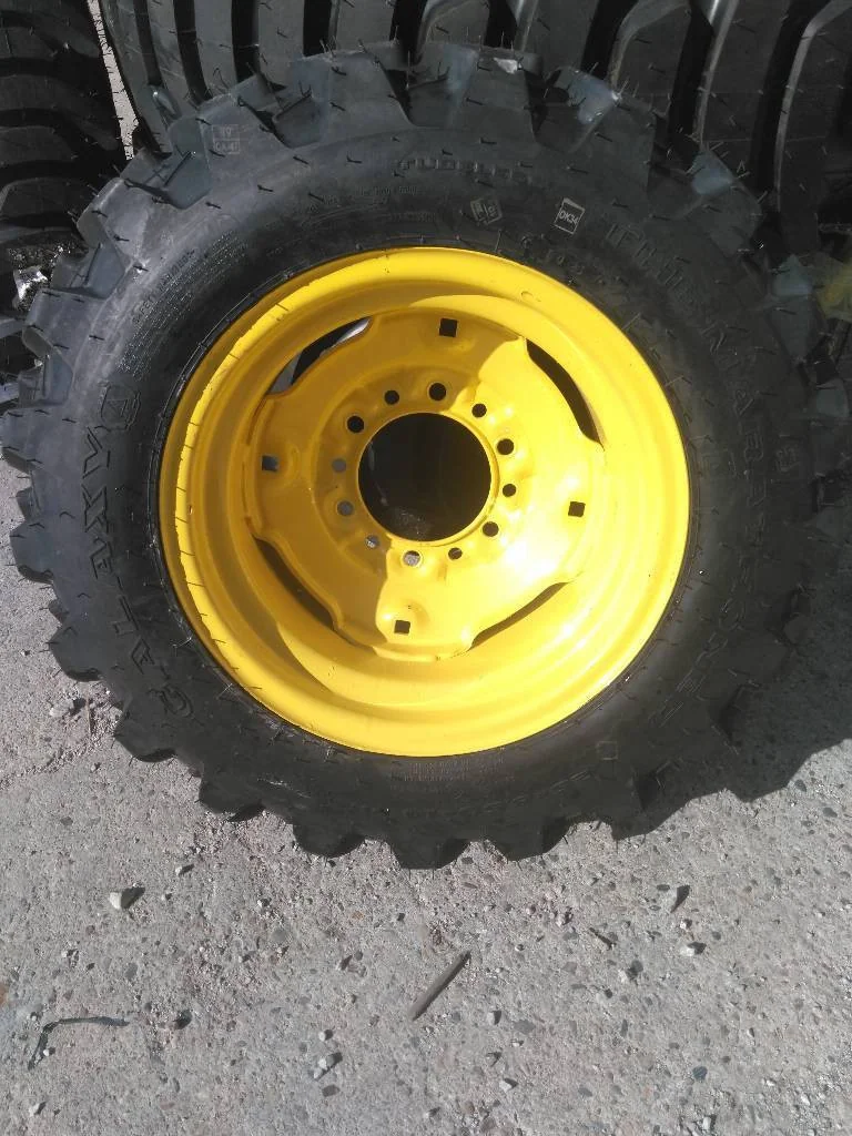 Take-Off 25 X 8.50-14 106A2 Galaxy Marathoner TL R-4 95-100% On 7 X 14 6-6-4.62 Implement Wheel/Disc image 2