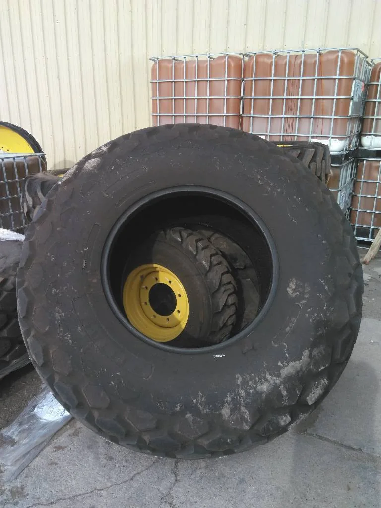 Used 24.5R32 159A8 Titan Torc-Trac TL R-3 80-85%  (DOT - 0421).