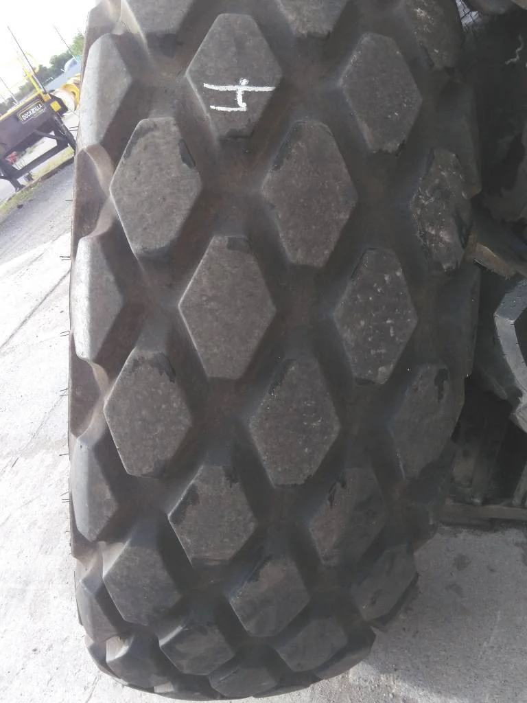 Used 24.5R32 159A8 Titan Torc-Trac TL R-3 80-85%  (DOT - 0421). image 2