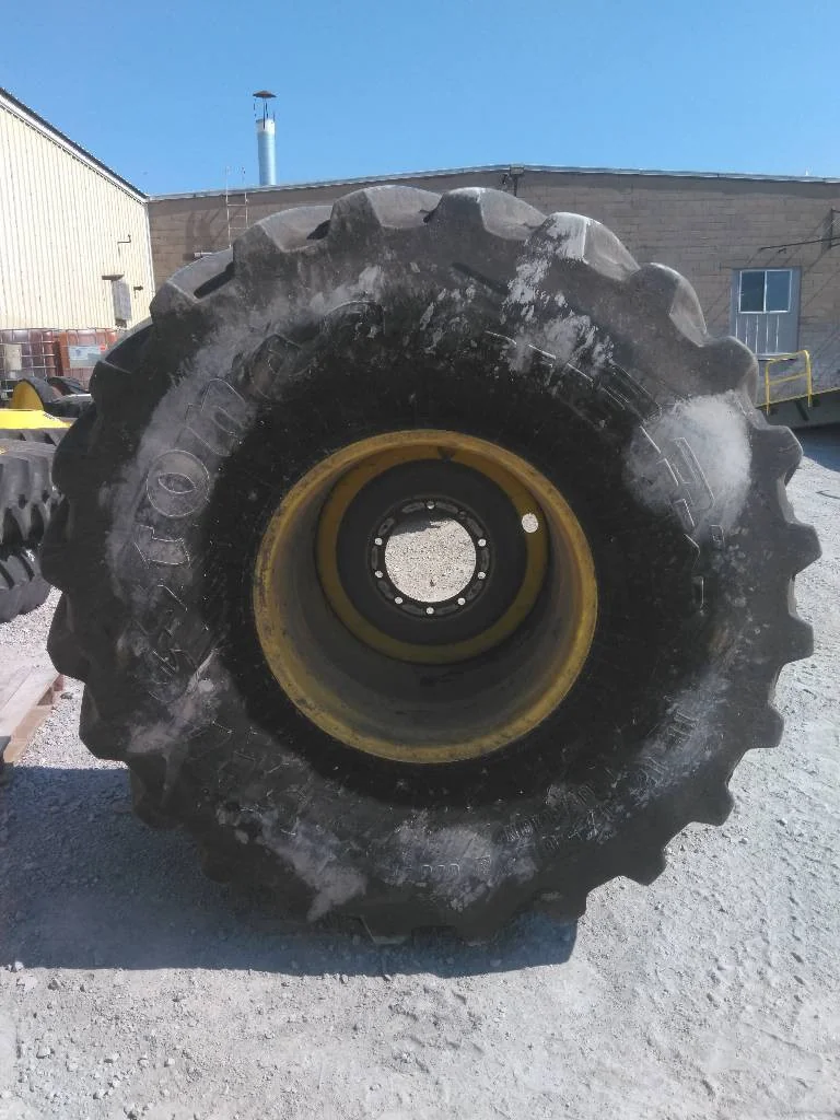 Used IF1250/50R32 201B Firestone Deep Tread 23 TL R-1W 85-90% On 44 x 32 10-13.19-11.07 3 Piece image 3