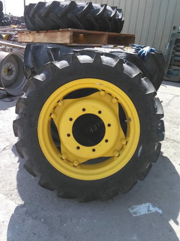 Take-Off 9.5-24 105A6 Galaxy AgriTrac ll R-1W TL R-1W 95-100% On 8 x 24 8-10.82-8.78 4/2 Clamp/Disc