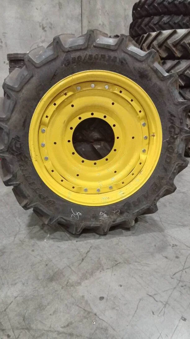 Take-Off 380/80R38 142D Goodyear Optitrac TL R-1W 95-100% On 12 x 38 12-16.732-14.040 Waffle 3 Bolt