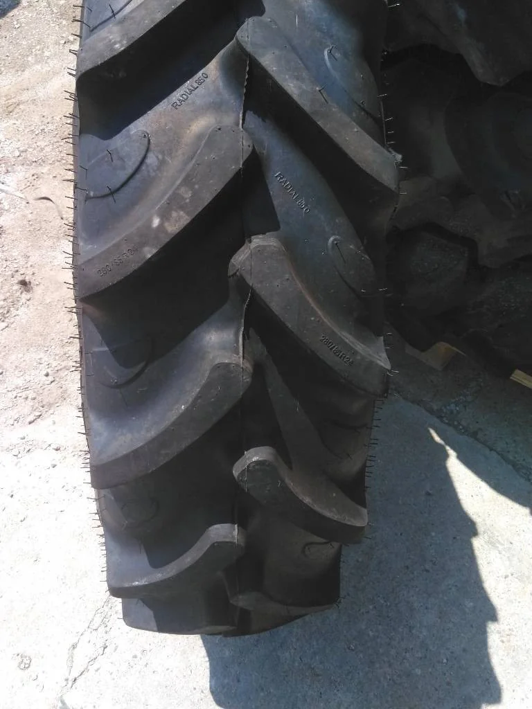 Take-Off 280/85R24 115A8 Galaxy Earth Pro Radial 850 TL R-1W 95-100% On 10 x 24 Waffle 2 Bolt image 4