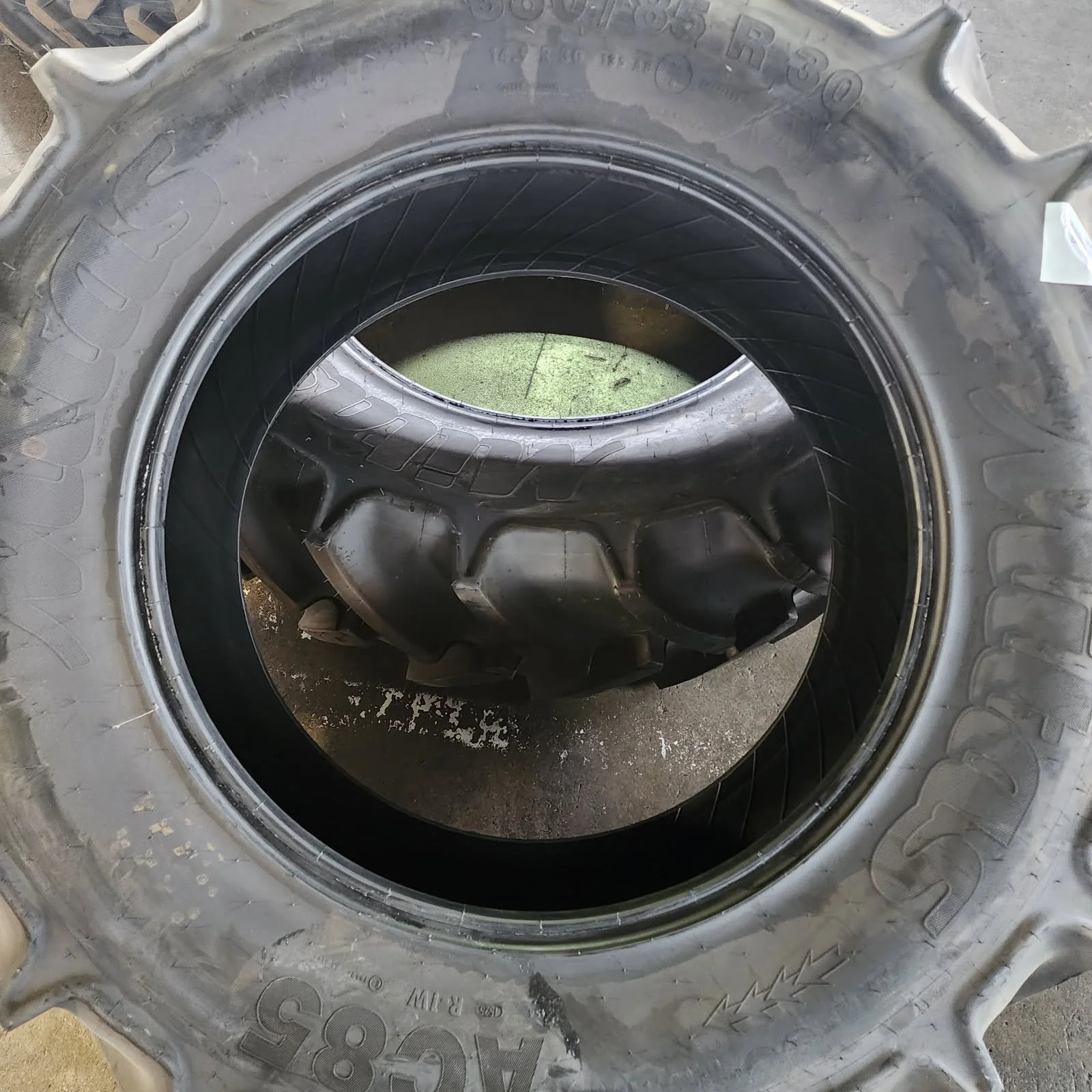 Take-Off 380/85R30 135B Mitas AC85 TL R-1W 95-100% image 2