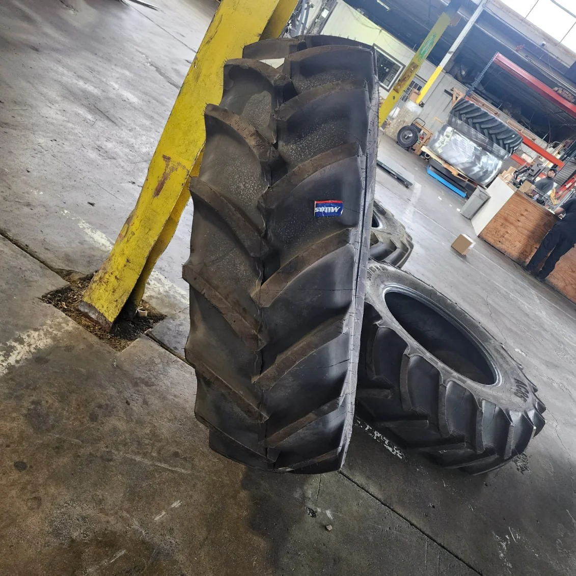 Take-Off 380/85R30 135B Mitas AC85 TL R-1W 95-100% image 3