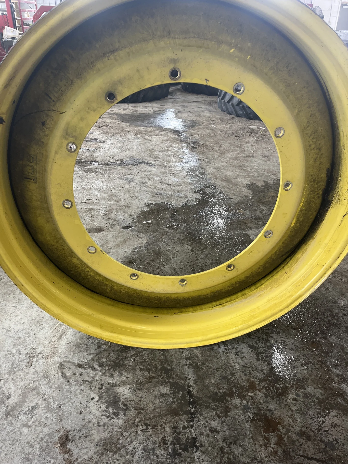Used 15 X 50 12-32.047-30.078 Sprayer Rim & Rail Yellow Wheel image 3