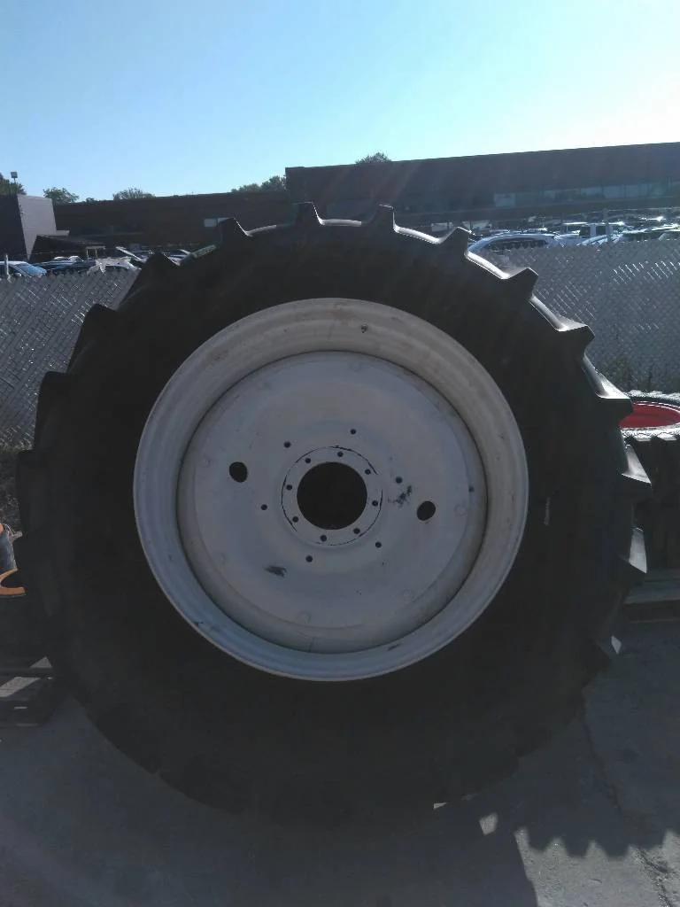 Used 480/80R42 151A8 Alliance Farm Pro 2 TL R-1W 90-95% On 16 x 42 8-10.82-8.78 R&R/Disc