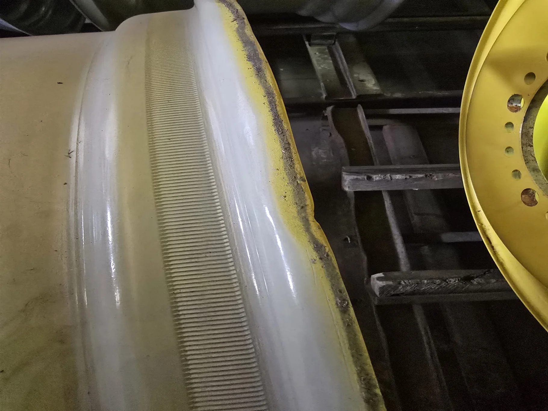 15 X 38 24-23.250 3 Bolt Waffle Yellow Wheel RECONDITIONED image 3