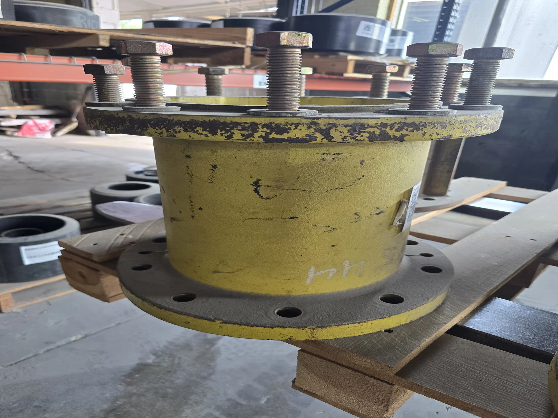 USED 13" Extension 10-13.19-11.07 HUB YELLOW