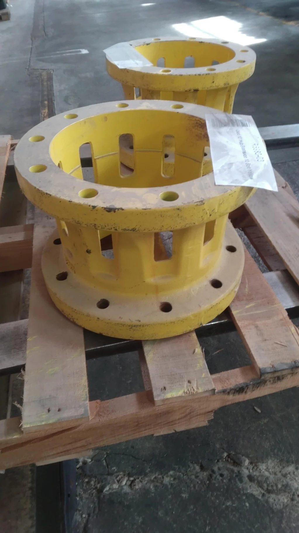 Used 10" Extension Hub 10 Bolt Yellow