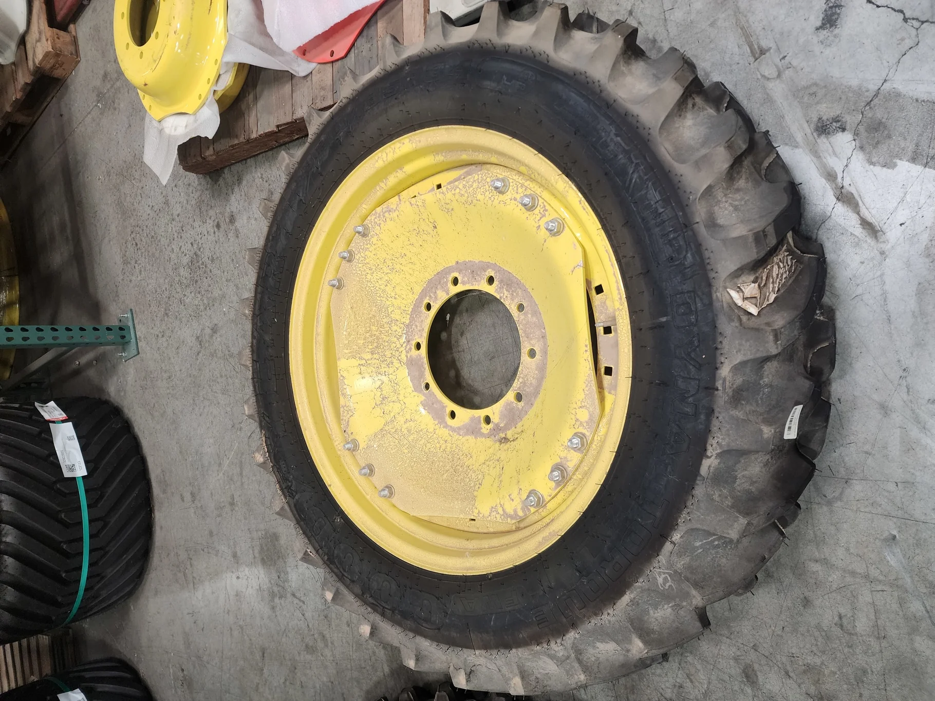 Take-Off 320/85R34 133B Goodyear Dyna Torque R-1 95-100% On 10 X 34 10-13.19-11.07 3B Waffle w/ Disc
