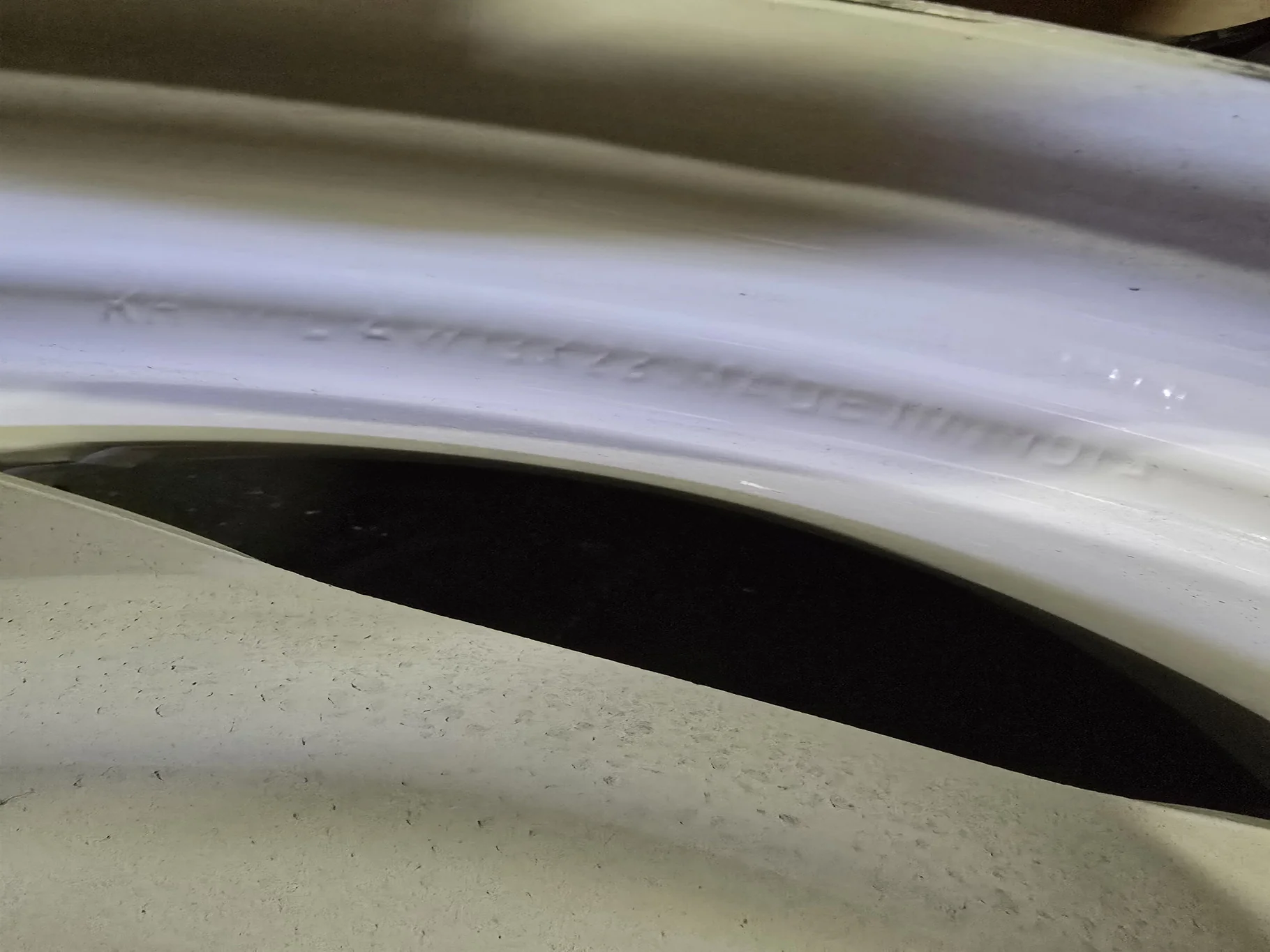 12 X 28 8-8-6 4/2 Clamp Moveero NH White Wheel w/ Disc RECONDITIONED image 4