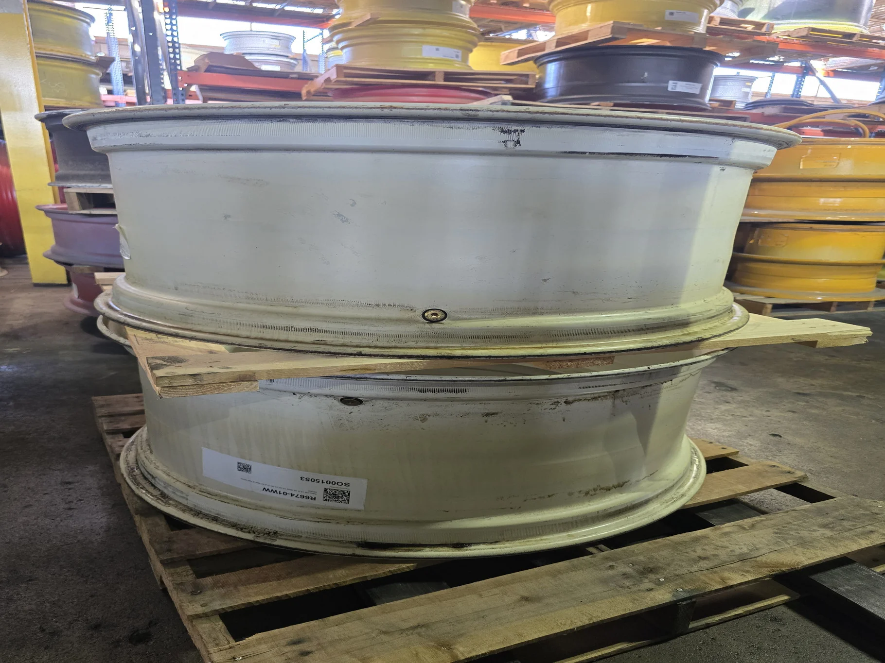 Used 15 X 38 GKN 12-32.04-30.17-2.81I Rim & Rail White Wheel
