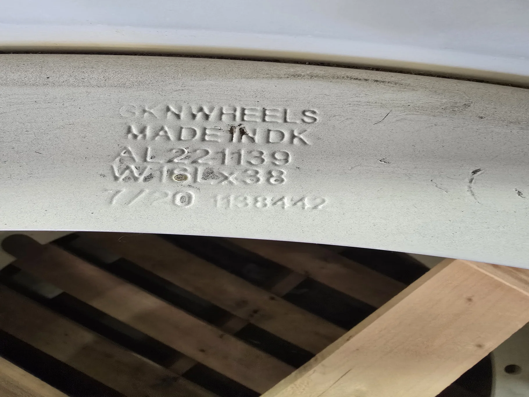 Used 15 X 38 GKN 12-32.04-30.17-2.81I Rim & Rail White Wheel image 3