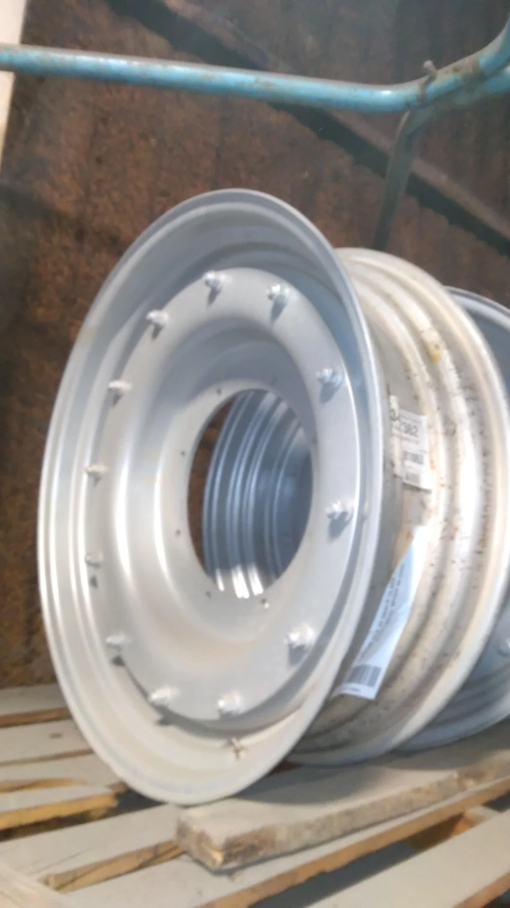 Take-Off 10 X 34 GKN 8-15.945-14.281 Rim & Rail Silver Wheel w/ Disc image 2