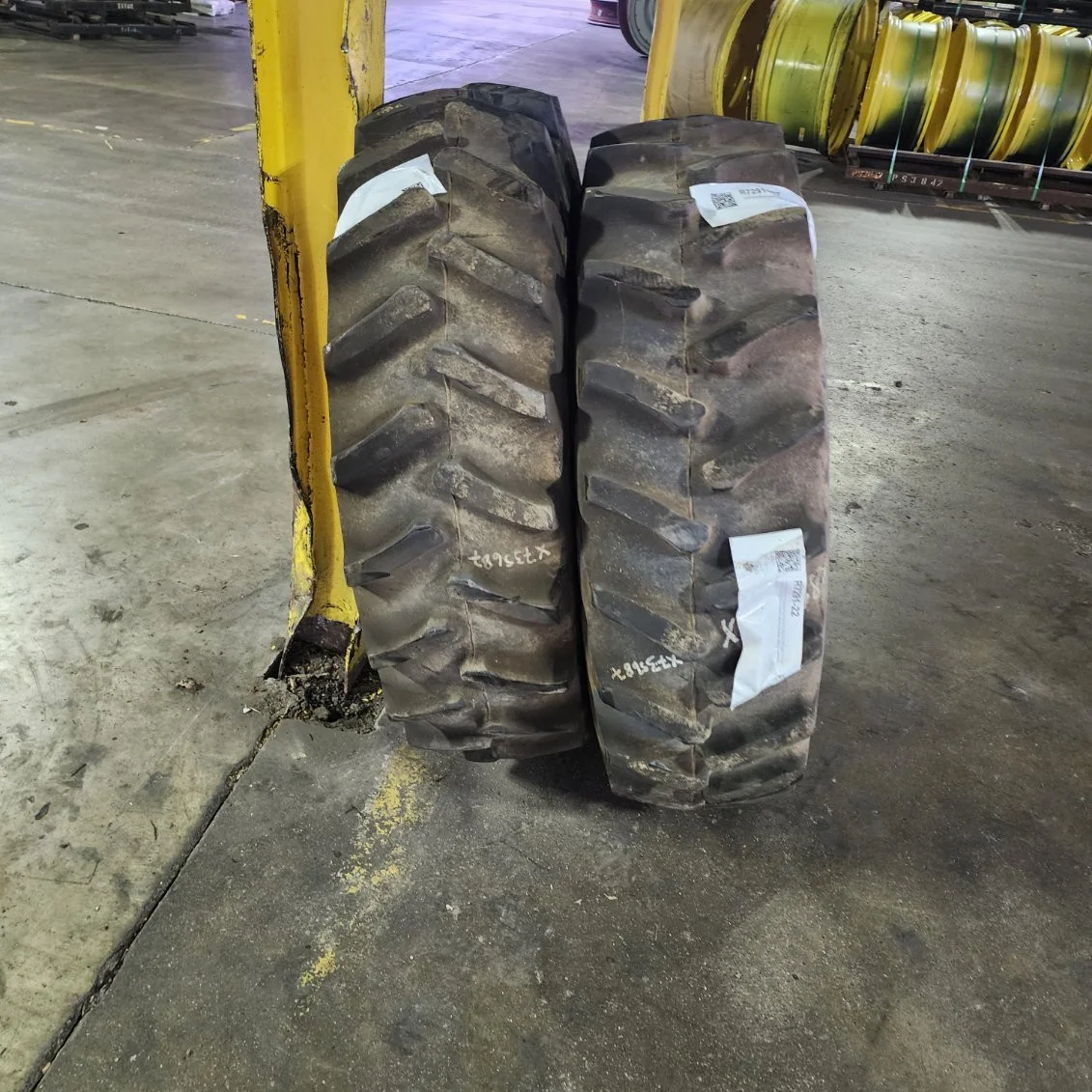 Used 12.4-24/8 Firestone Super All Traction II 23 TL R-1 70-75% image 3