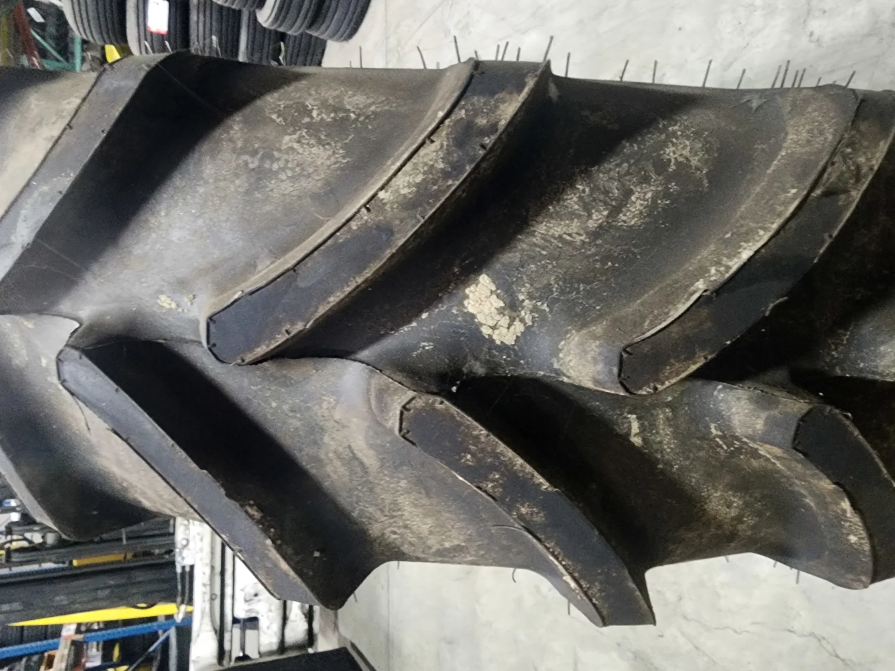 Take-Off 280/85R24 115D Firestone Performer 85 TL R-1W 95-100% On 10 X 24 8-10.82-8.78 4/2 Clamp w/D image 3