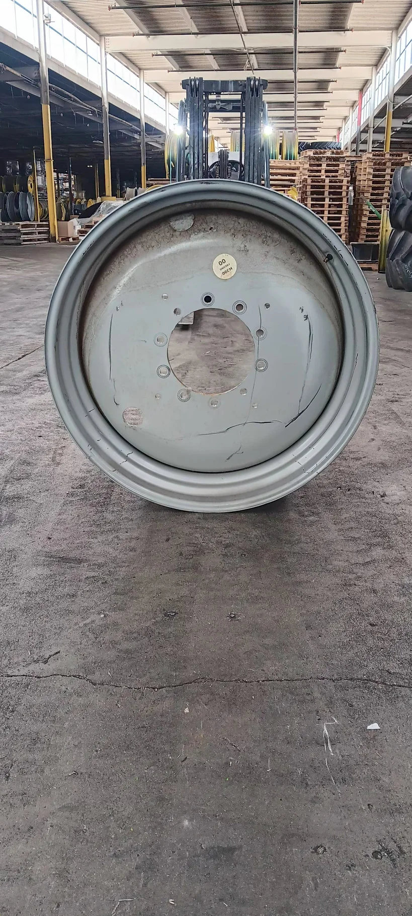 Take-Off 16 X 38 10-13.19-11.07 Agco Silver Solid Wheel image 3