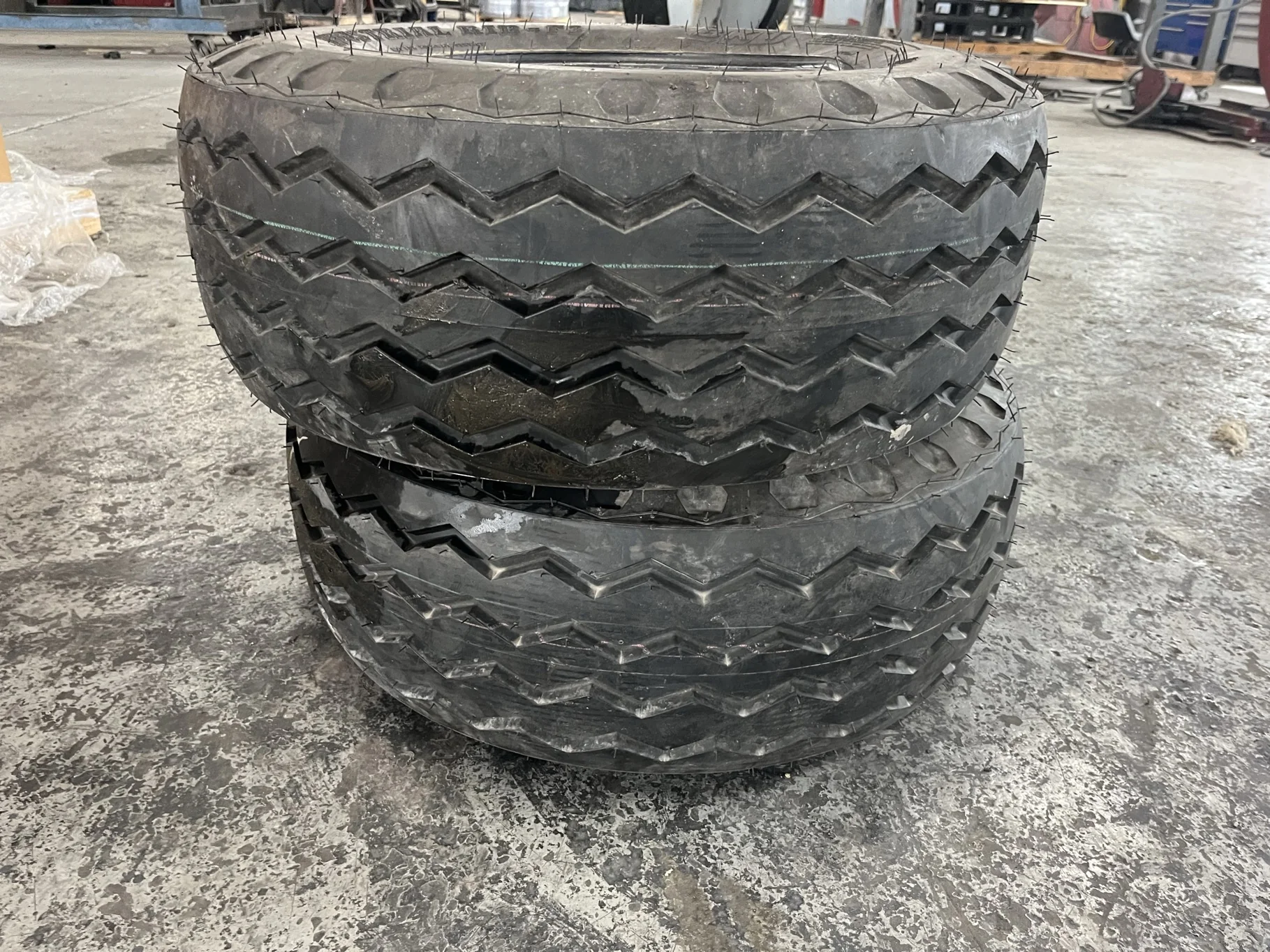 Take-Off 11L-15SL/10 BKT Industrial Rib TL F-3 95-100% image 4