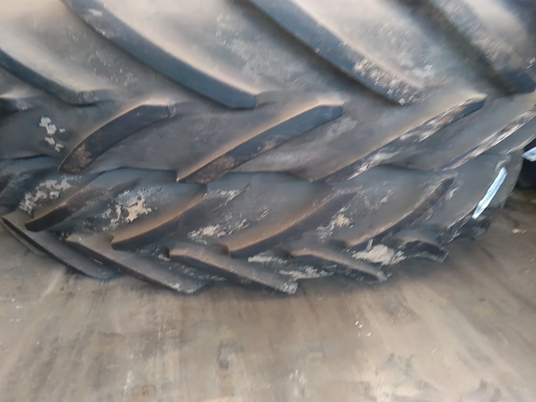 Used 650/85R38 173A8 Michelin MachXbib TL R-1W 90-95% on 23 X 38 10-13.19-11.07-15.56 Dolly Dual Yel image 2