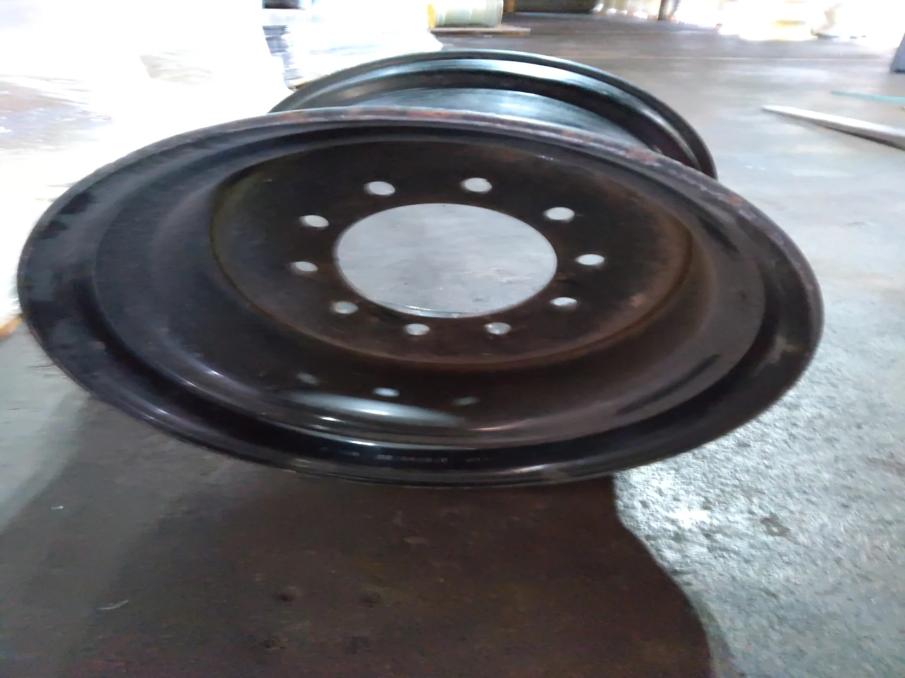 Used 20 X 22.5 10-11.25 -8.78 -11.5 FS Black Wheel image 2