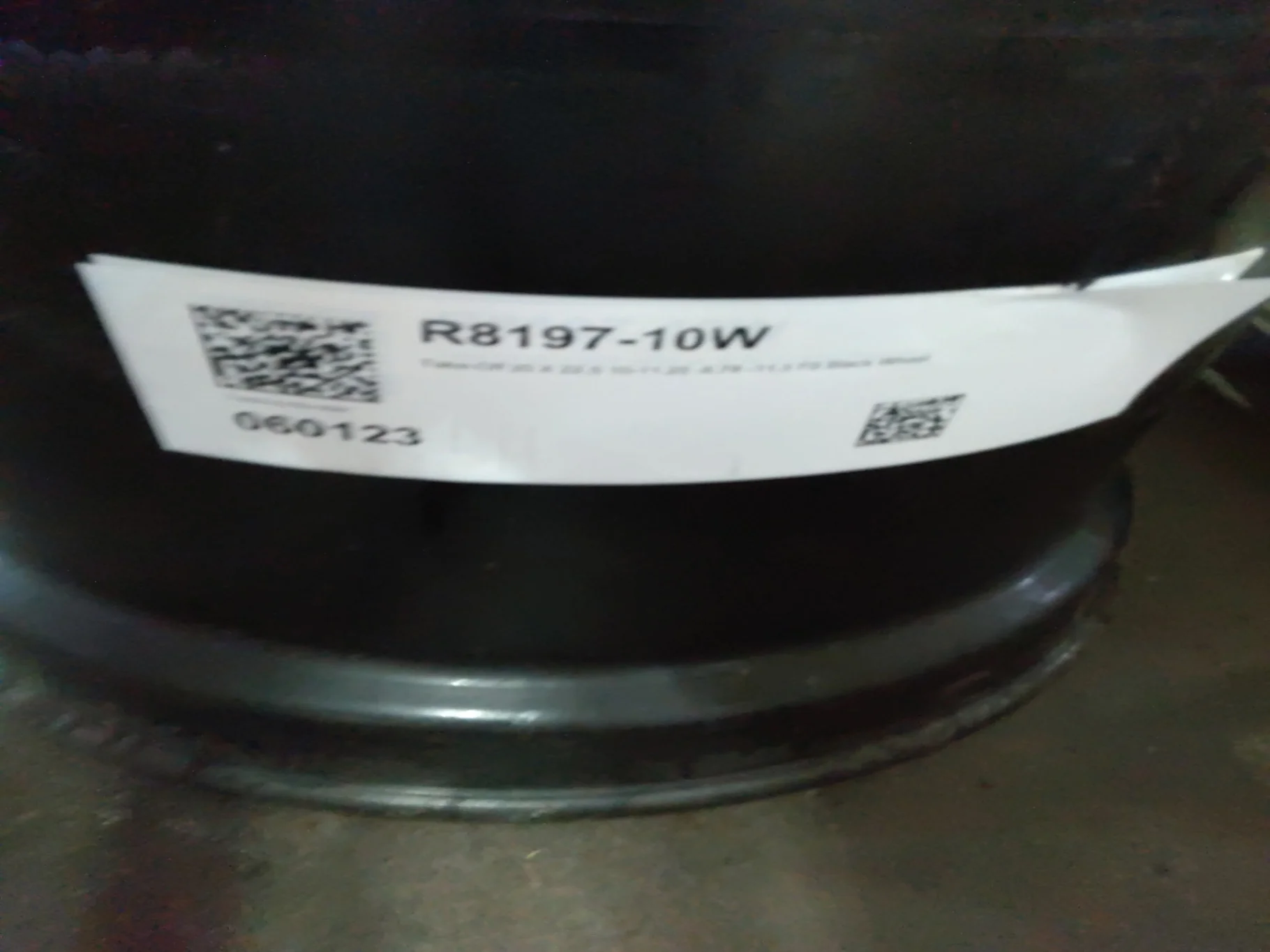 Used 20 X 22.5 10-11.25 -8.78 -11.5 FS Black Wheel image 4