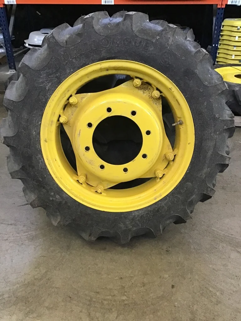 Take-Off 9.5-24/6 Titan DT221 TL R-1 95-100% on 8 X 24 WIL 8-10.82-8.78 4/2 Clamp Yellow Wheel w/ Di image 2