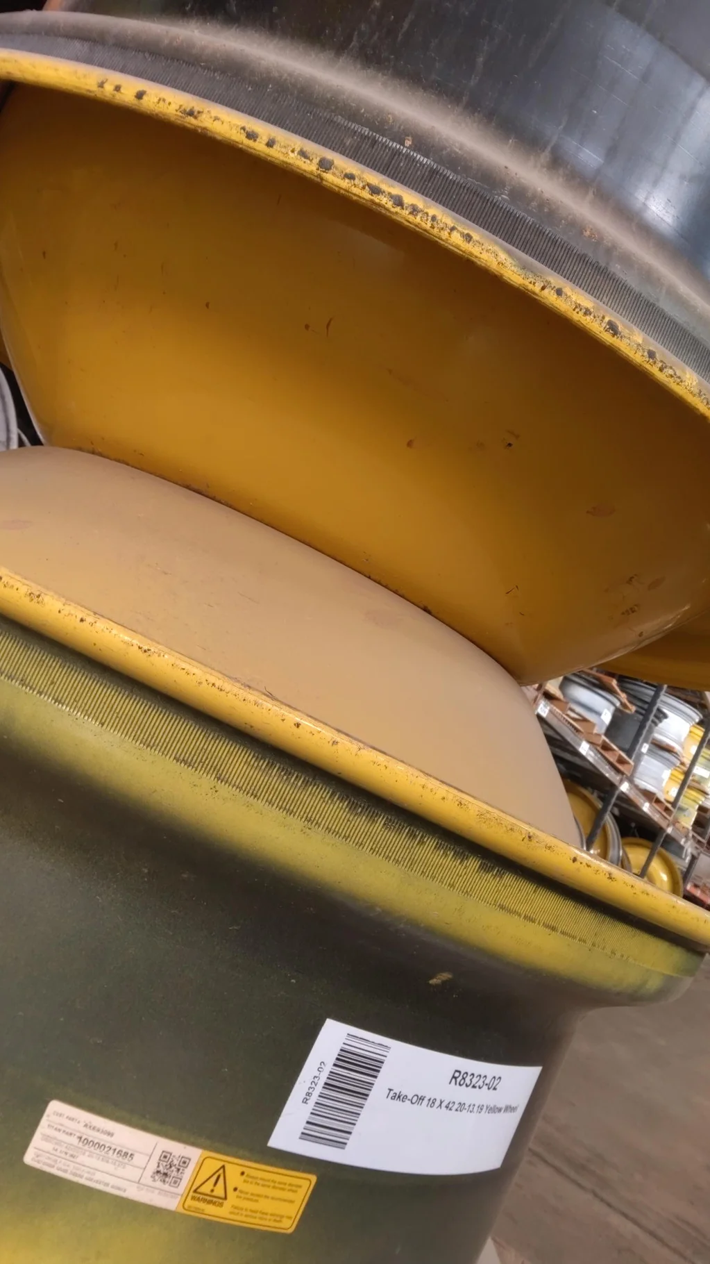 Used 18 X 42 20-18.504-15.372 Yellow Wheel W/SPACER image 4